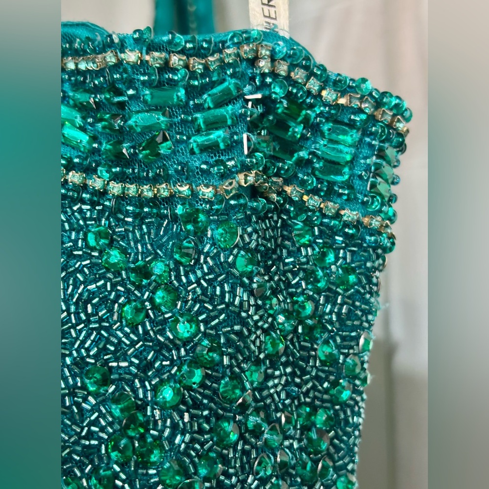 Sherri Hill size 2 emerald beaded cocktail dress - Picture 17 of 17